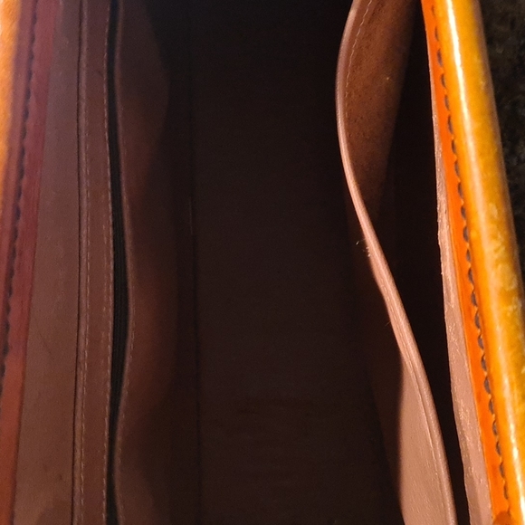 Vintage G.R. Leather Handmade Purse - Picture 5 of 5